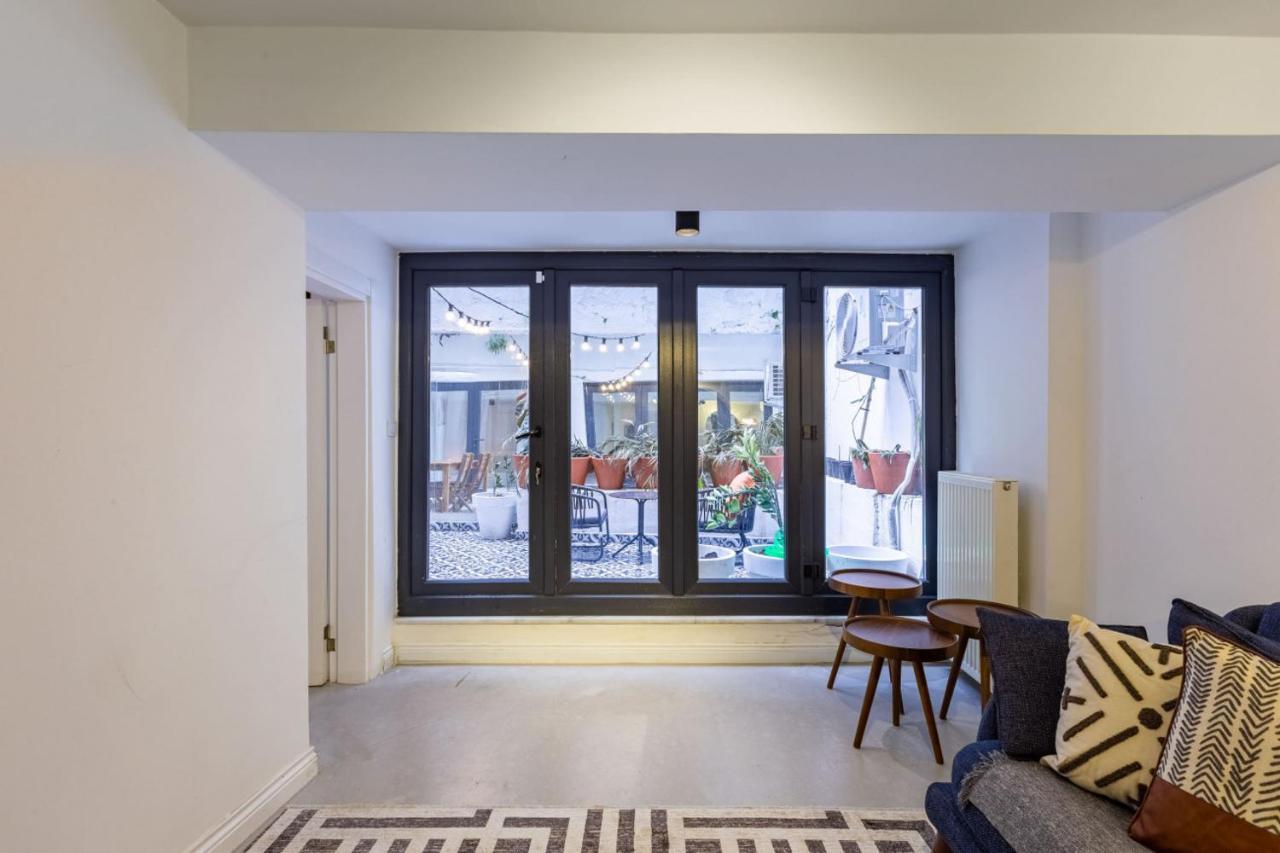 Excellent Flat With Lovely Backyard In Cihangir Stambuł Zewnętrze zdjęcie