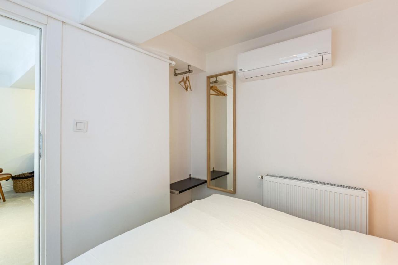 Excellent Flat With Lovely Backyard In Cihangir Stambuł Zewnętrze zdjęcie